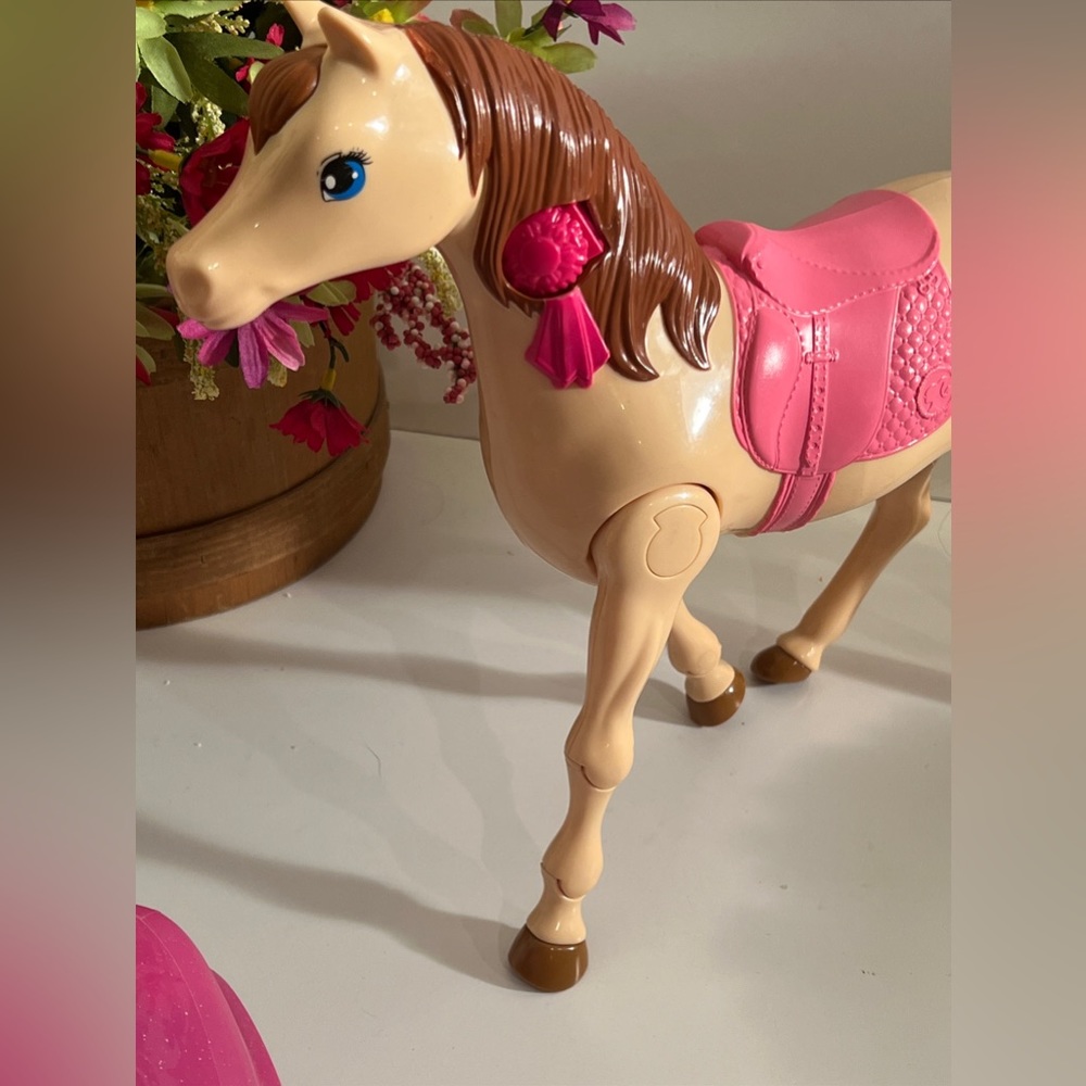 A Lot Of 2 Barbie Items 2014 mattel battery operated horse 2013 Barbie Pink Car - Picture 9 of 15